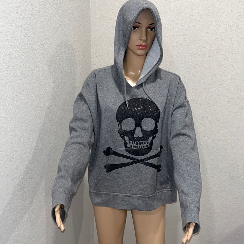 HOT TOPIC skull hoodie